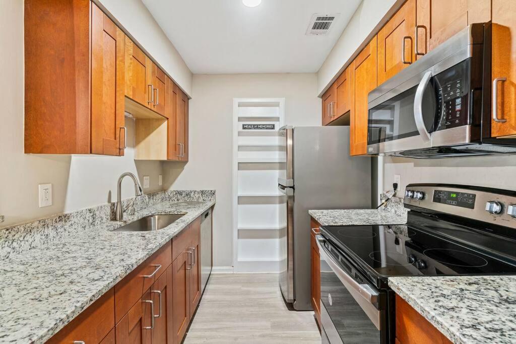 M1 - Private And Serene 1Bdr 1Ba Ensuite Shared Room Атланта Экстерьер фото